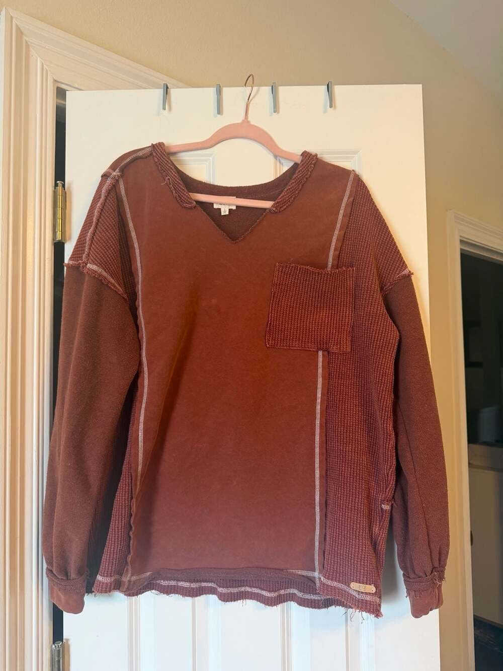 BKE Women's Patchwork Waffle Knit Long Sleeve V-Neck Top with Chest Pocket